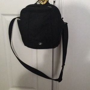 Pacsafe Metrosafe travel bag